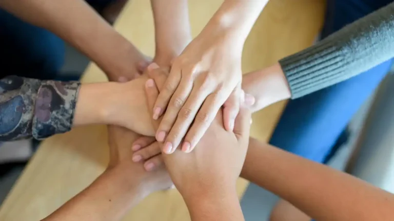 Des professionnels qui coordonnent leurs actions